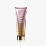 Victorias Secret Loção Corporal Velvet Petals Shimmer 236ml